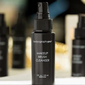 New bodyography Makeup Brush Cleanser